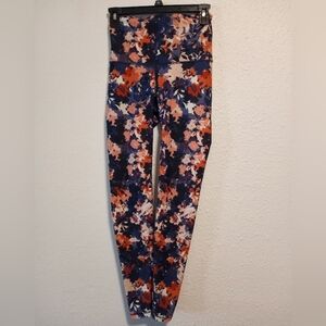 Old Navy Extra High Waist Powersoft Floral Leggings